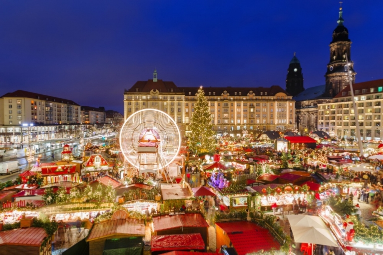 Dresden Striezelmarket masthead